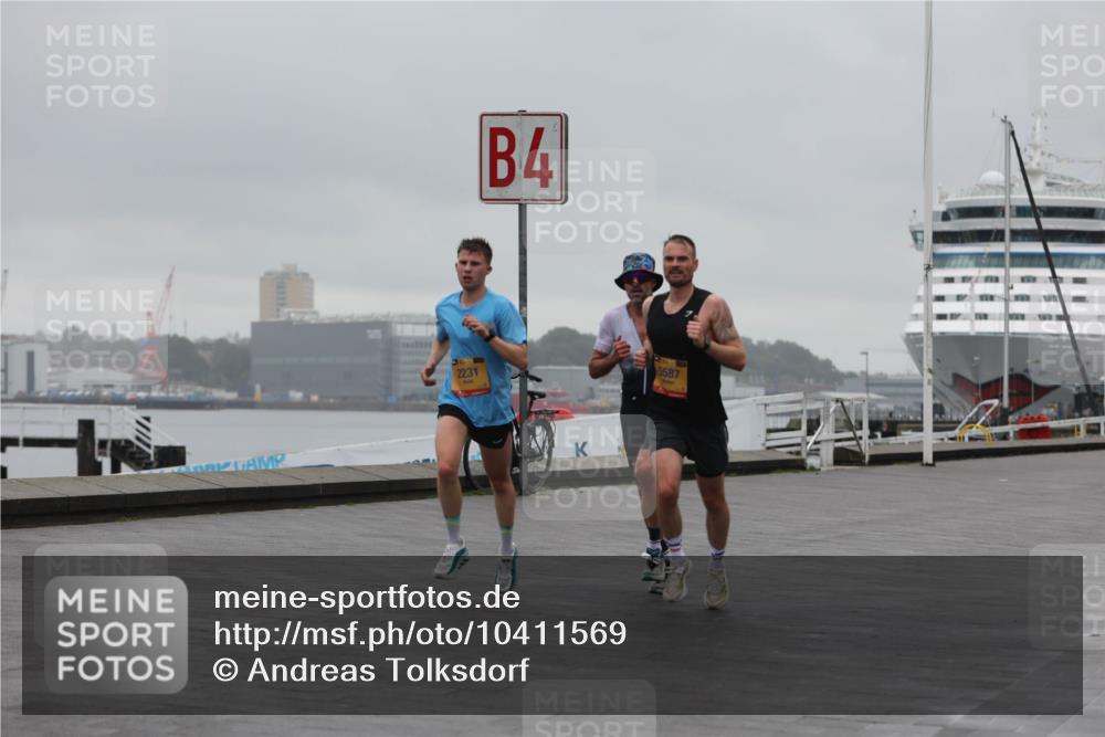 13.09.2026 - Kiel Lauf Andreas Tolksdorf http://msf.ph/oto/10411569 13.09.2026 11:44:32 Kiellinie 2231, 4, 5587 meine-sportfotos.de