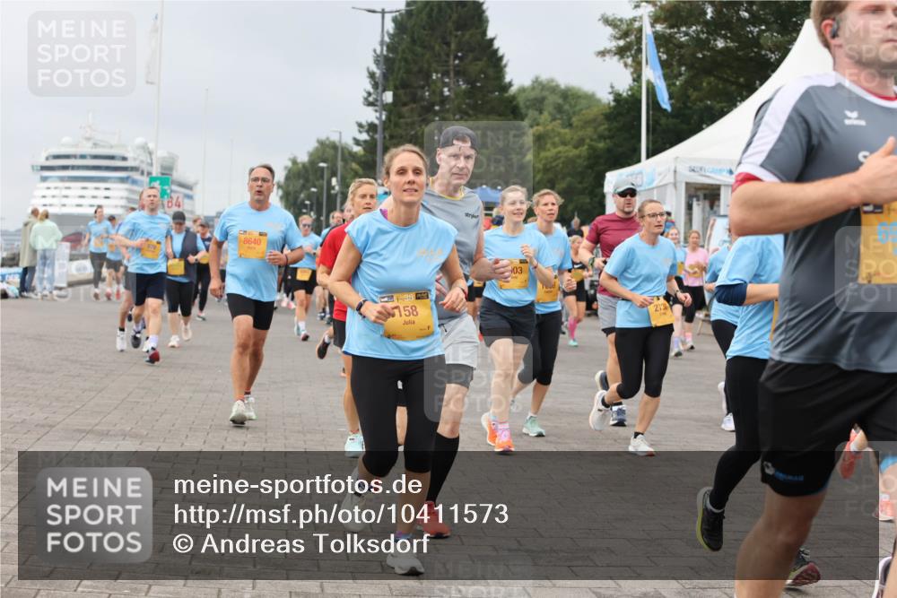 13.09.2026 - Kiel Lauf Andreas Tolksdorf http://msf.ph/oto/10411573 13.09.2026 10:02:07 Kiellinie 8640, 38, 158, 03, 213 meine-sportfotos.de