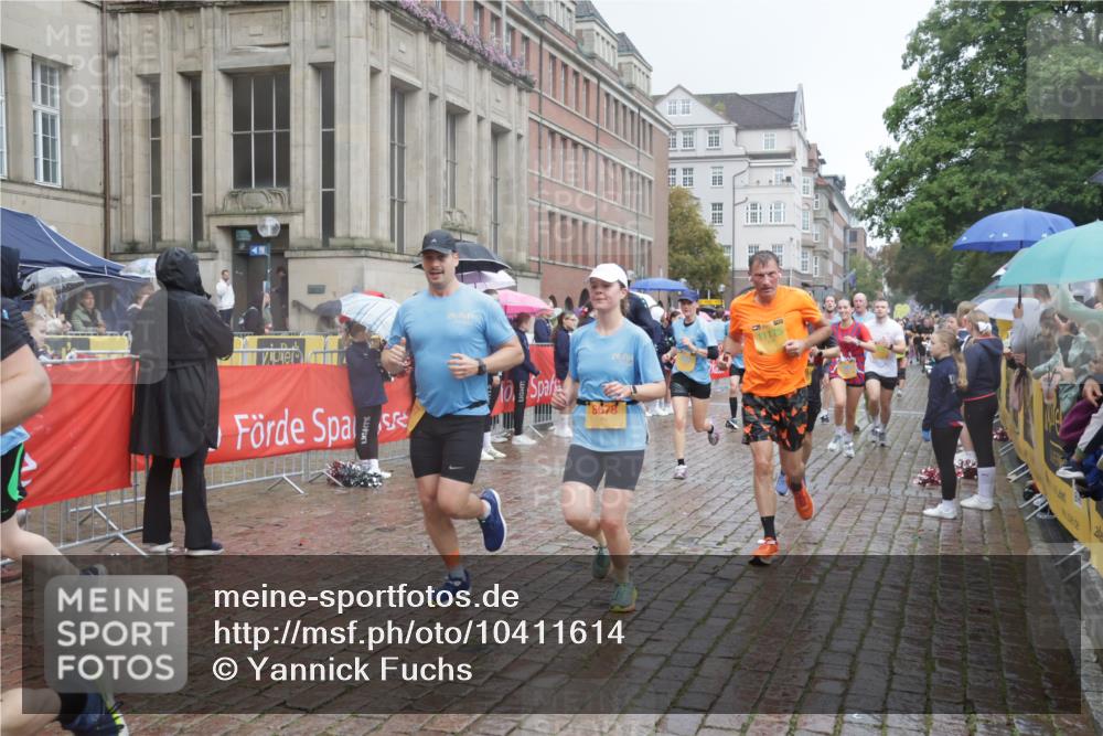 13.09.2026 - Kiel Lauf Yannick Fuchs http://msf.ph/oto/10411614 13.09.2026 10:42:47 Ziel 1680, 1975, 2239, 2273, 2999, 3036, 3260, 3474, 3584, 5450, 5814, 5911, 5933, 5952, 6129, 6136, 6147, 6320, 6567, 6839, 7014, 7422, 7657, 7685, 7692, 8635, 8759, 9341, 10485, 10667, 10711, 11164, 12001, 12155, 12208, 12825, 239, 294, 757, 1245, 1328, 1638, 2224, 2314, 2507, 2745, 2820, 2972, 3254, 3367, 3821, 4034, 4320, 4352, 4451, 4919, 5476, 5636, 5802, 5877, 5952, 6020, 6088, 6196, 6615, 6677, 6678, 7187, 7299, 7586, 8304, 9152, 2427, 5437, 5155, 7475, 8034, 9420 meine-sportfotos.de