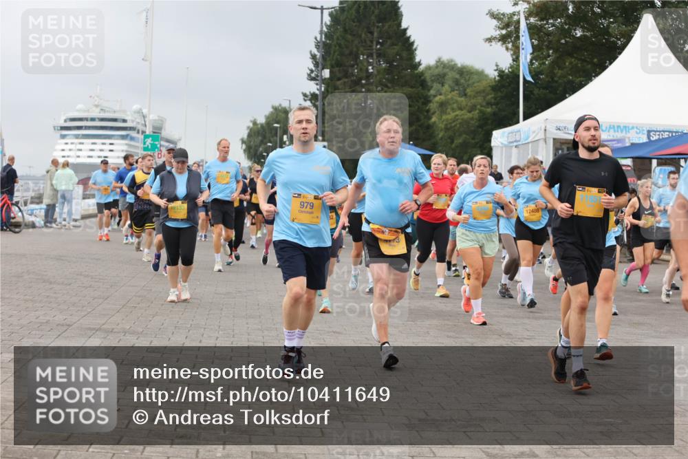 13.09.2026 - Kiel Lauf Andreas Tolksdorf http://msf.ph/oto/10411649 13.09.2026 10:02:10 Kiellinie 979, 12408, 38, 1185, 12133 meine-sportfotos.de
