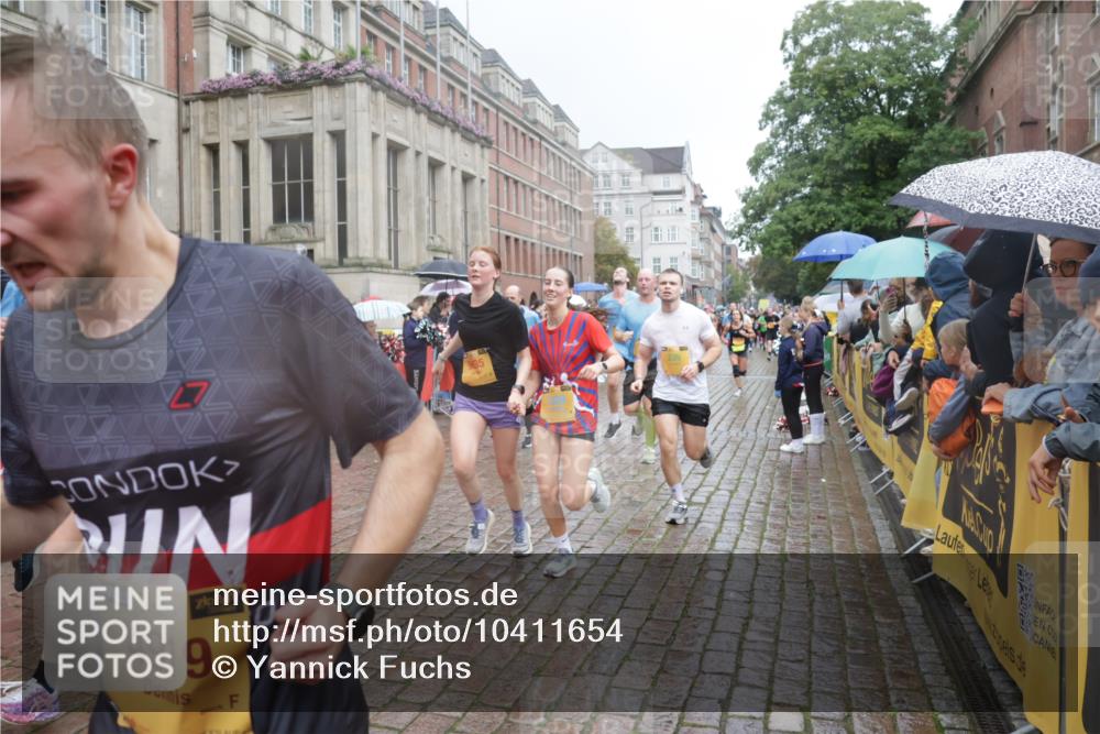 13.09.2026 - Kiel Lauf Yannick Fuchs http://msf.ph/oto/10411654 13.09.2026 10:42:49 Ziel 1680, 1975, 2239, 2273, 2999, 3036, 3260, 3584, 4120, 5450, 5814, 5911, 5933, 6129, 6136, 6147, 6320, 6567, 6839, 7014, 7422, 7657, 7685, 7692, 8635, 8759, 9341, 10485, 10667, 10711, 11164, 12155, 12208, 12825, 12827, 239, 757, 1245, 1328, 1638, 2224, 2314, 2507, 2745, 2820, 3254, 3367, 3474, 3821, 4034, 4320, 4352, 4451, 4919, 5476, 5636, 5802, 5877, 5952, 6020, 6088, 6196, 6615, 6678, 7187, 7299, 7586, 7685, 8304, 9152, 2427, 5437, 5155, 7475, 8034, 9420 meine-sportfotos.de