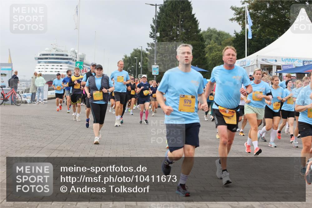 13.09.2026 - Kiel Lauf Andreas Tolksdorf http://msf.ph/oto/10411673 13.09.2026 10:02:11 Kiellinie 12133, 979, 12408 meine-sportfotos.de