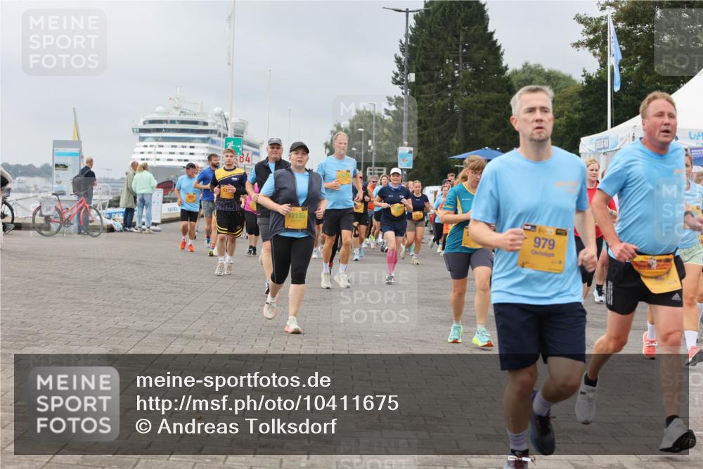 13.09.2026 - Kiel Lauf Andreas Tolksdorf http://msf.ph/oto/10411675 13.09.2026 10:02:11 Kiellinie 53, 34, 12133, 979 meine-sportfotos.de