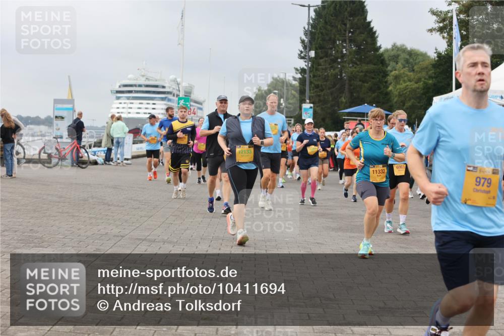 13.09.2026 - Kiel Lauf Andreas Tolksdorf http://msf.ph/oto/10411694 13.09.2026 10:02:12 Kiellinie 0375, 84, 12133, 11332, 6063, 979 meine-sportfotos.de