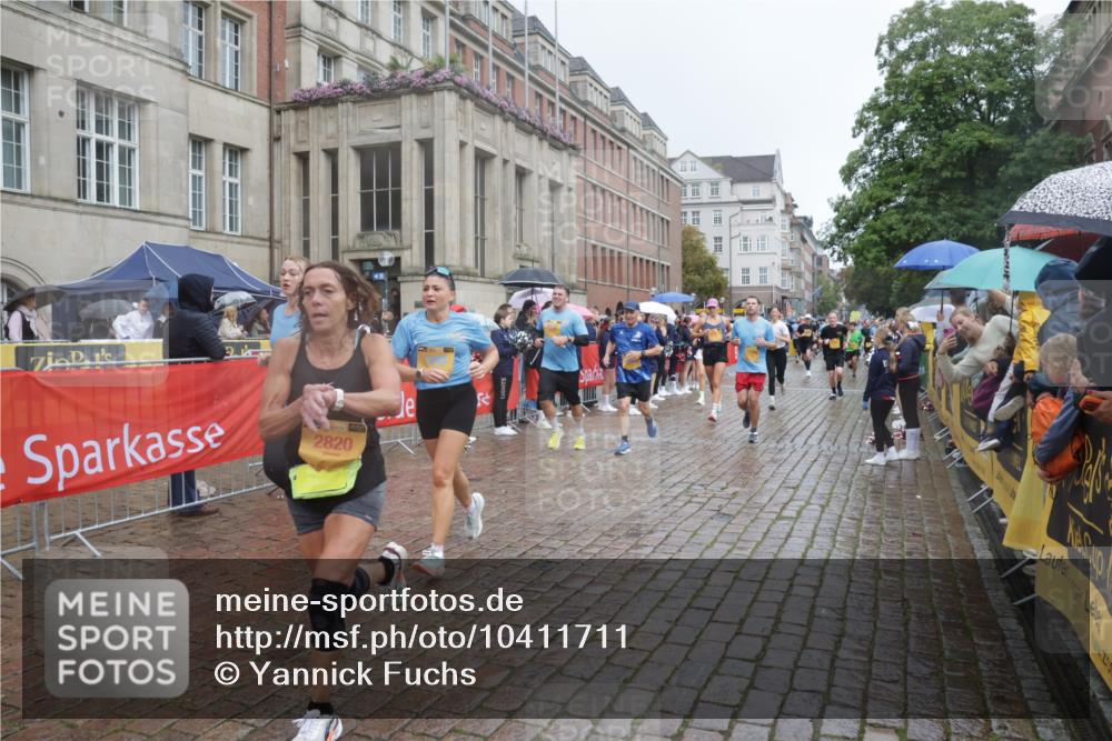 13.09.2026 - Kiel Lauf Yannick Fuchs http://msf.ph/oto/10411711 13.09.2026 10:42:53 Ziel 1975, 2273, 2627, 2999, 3260, 3572, 3584, 4120, 5298, 5450, 5814, 5911, 5933, 6129, 6136, 6320, 6567, 6839, 7188, 7422, 7555, 7657, 7692, 7814, 8287, 8759, 9177, 9341, 10485, 10667, 11129, 11643, 12208, 12279, 12825, 12827, 757, 1245, 1638, 1680, 2224, 2239, 2273, 2314, 2507, 2745, 2820, 3036, 3474, 3821, 4034, 4320, 4352, 4451, 5450, 5476, 5636, 5877, 5952, 6020, 6088, 6147, 6196, 6615, 6839, 7014, 7187, 7299, 7586, 7685, 8304, 9152, 2427, 5437, 9420 meine-sportfotos.de
