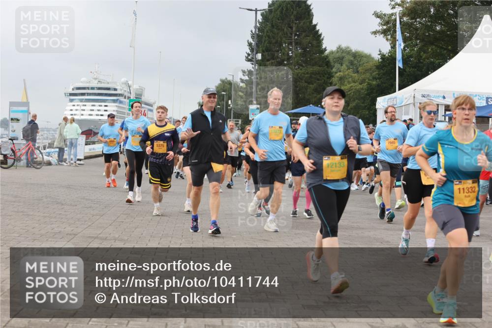 13.09.2026 - Kiel Lauf Andreas Tolksdorf http://msf.ph/oto/10411744 13.09.2026 10:02:13 Kiellinie 4, 5375, 12237, 12133, 7945, 11332 meine-sportfotos.de