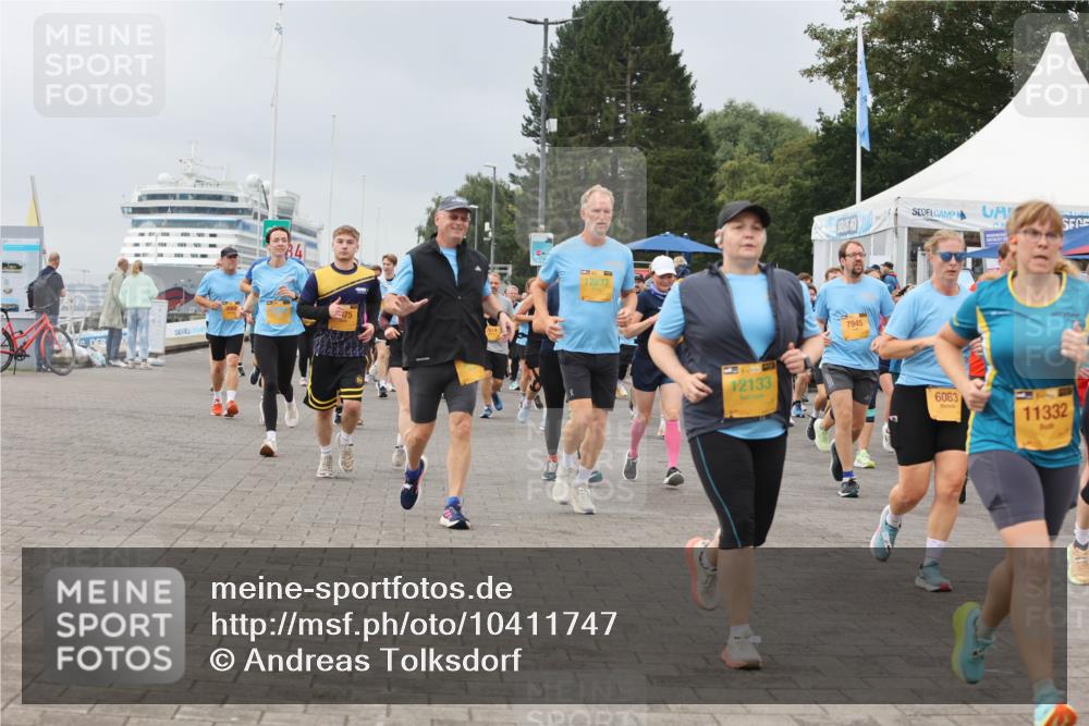 13.09.2026 - Kiel Lauf Andreas Tolksdorf http://msf.ph/oto/10411747 13.09.2026 10:02:13 Kiellinie 84, 75, 12237, 12133, 7945, 6063, 11332 meine-sportfotos.de