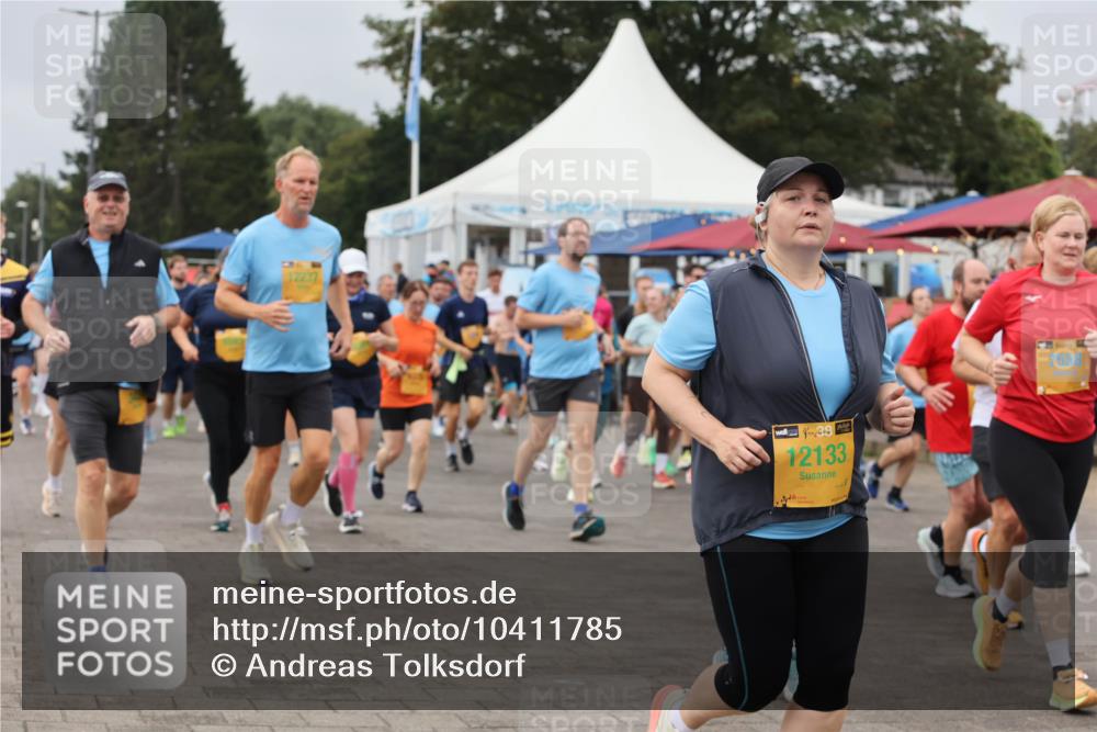 13.09.2026 - Kiel Lauf Andreas Tolksdorf http://msf.ph/oto/10411785 13.09.2026 10:02:14 Kiellinie 12237, 38, 12133, 7558 meine-sportfotos.de
