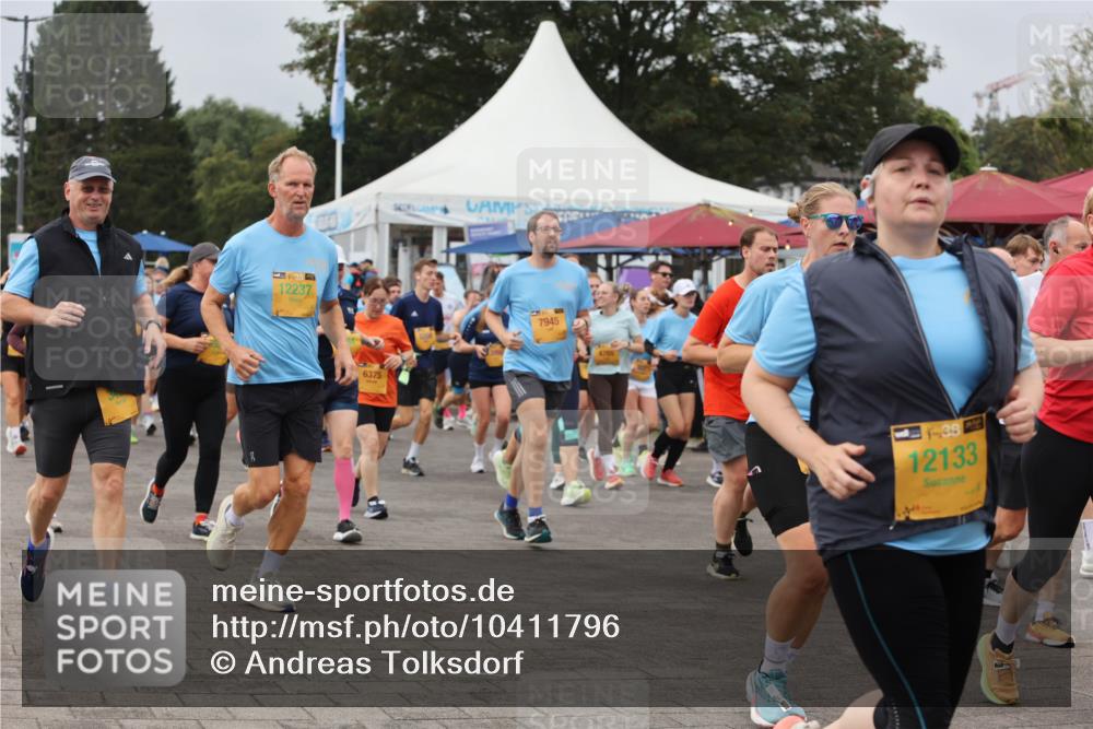13.09.2026 - Kiel Lauf Andreas Tolksdorf http://msf.ph/oto/10411796 13.09.2026 10:02:15 Kiellinie 39, 12237, 6375, 7945, 4765, 12133 meine-sportfotos.de