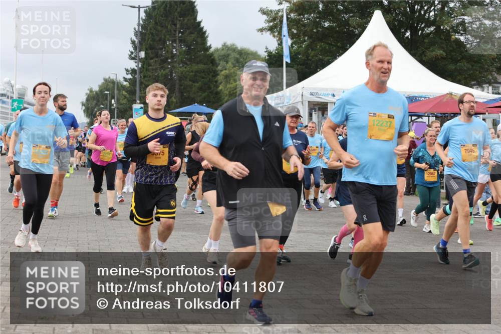 13.09.2026 - Kiel Lauf Andreas Tolksdorf http://msf.ph/oto/10411807 13.09.2026 10:02:15 Kiellinie 5575, 5891, 39, 12237, 12067, 7945 meine-sportfotos.de