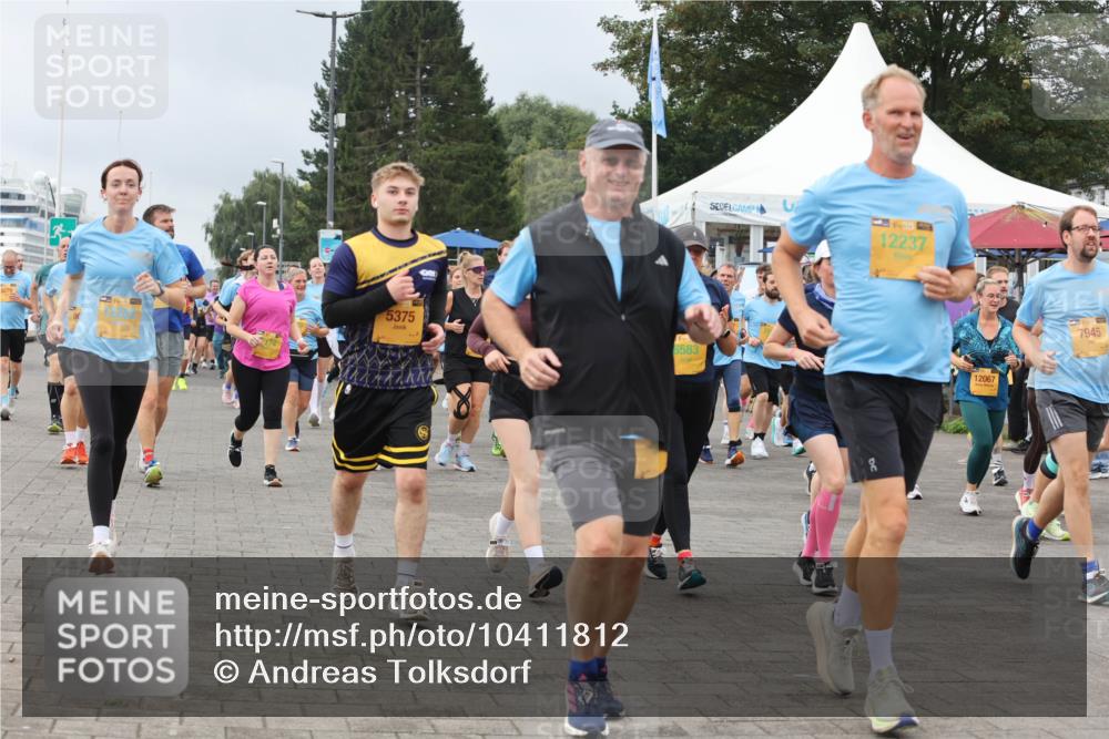 13.09.2026 - Kiel Lauf Andreas Tolksdorf http://msf.ph/oto/10411812 13.09.2026 10:02:15 Kiellinie 12237, 5375, 6583, 12067, 7945 meine-sportfotos.de