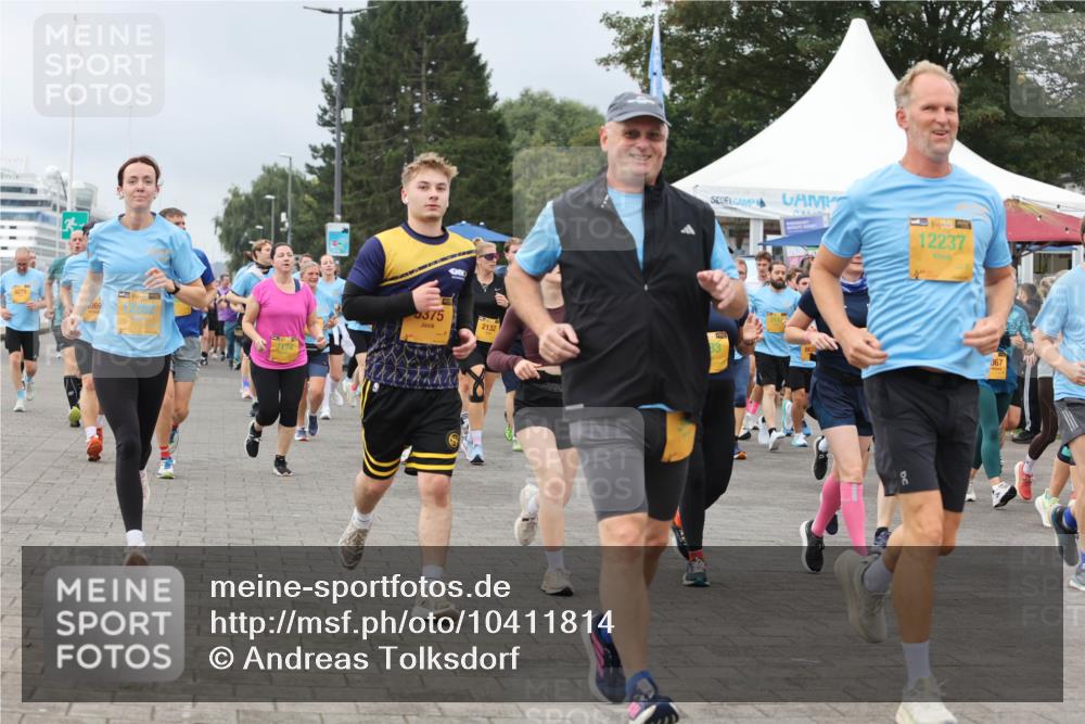 13.09.2026 - Kiel Lauf Andreas Tolksdorf http://msf.ph/oto/10411814 13.09.2026 10:02:16 Kiellinie 069, 7174, 375, 2132, 12237, 067 meine-sportfotos.de