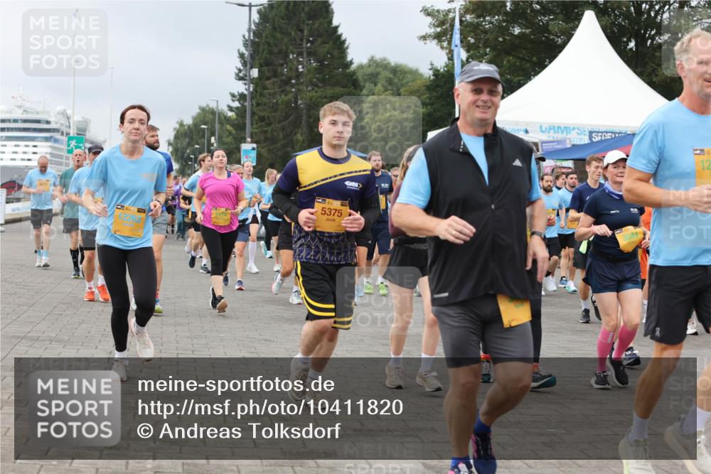 13.09.2026 - Kiel Lauf Andreas Tolksdorf http://msf.ph/oto/10411820 13.09.2026 10:02:16 Kiellinie 9279, 7174, 5375, 3084 meine-sportfotos.de