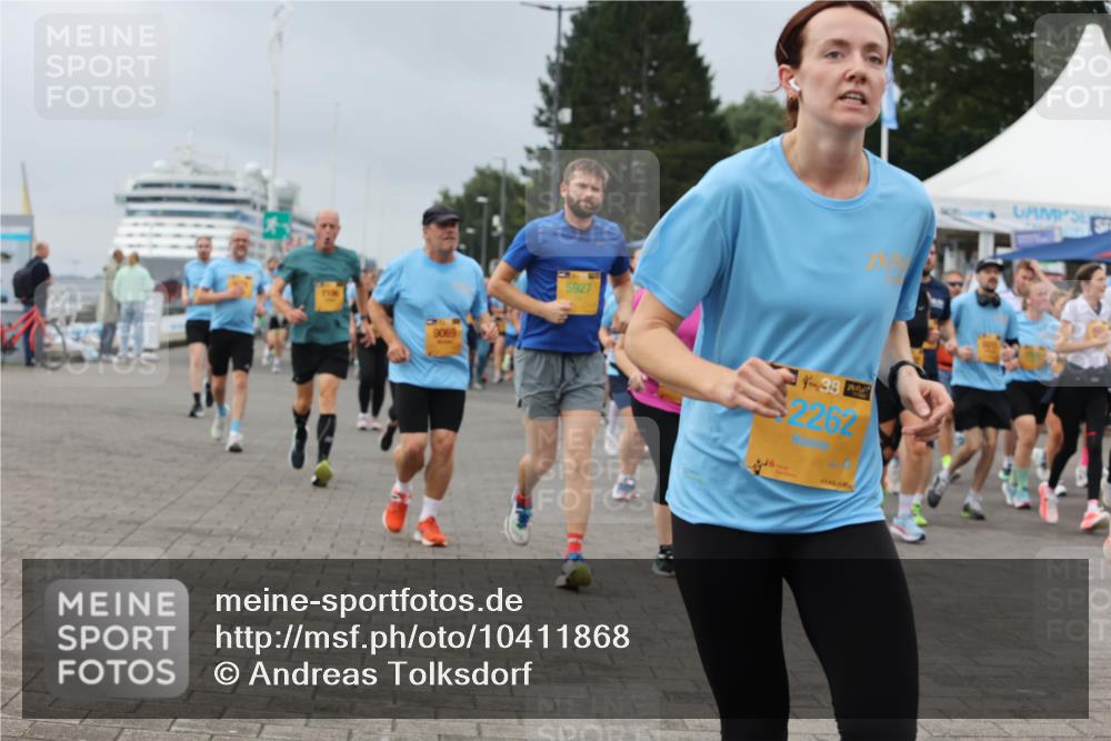 13.09.2026 - Kiel Lauf Andreas Tolksdorf http://msf.ph/oto/10411868 13.09.2026 10:02:17 Kiellinie 9069, 5927, 4, 48, 2262 meine-sportfotos.de