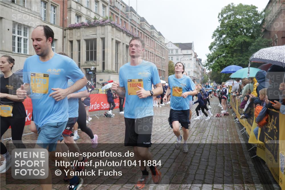 13.09.2026 - Kiel Lauf Yannick Fuchs http://msf.ph/oto/10411884 13.09.2026 10:43:05 Ziel 1290, 1931, 2376, 2427, 2481, 2502, 2627, 3248, 3572, 3976, 4825, 5298, 5414, 5437, 6121, 6139, 6179, 6439, 7188, 7555, 7814, 8287, 9177, 9483, 9627, 9632, 10812, 11129, 11146, 11344, 11643, 11726, 11971, 11984, 12165, 12187, 12279, 12480, 12824, 757, 1680, 1975, 2239, 2273, 2507, 2999, 3036, 3260, 3474, 3584, 3821, 4120, 4320, 4352, 4451, 5450, 5476, 5814, 5911, 5933, 5952, 6088, 6129, 6136, 6147, 6196, 6320, 6567, 6615, 6839, 7014, 7685, 7692, 485, 681, 1178, 2131, 2887 meine-sportfotos.de