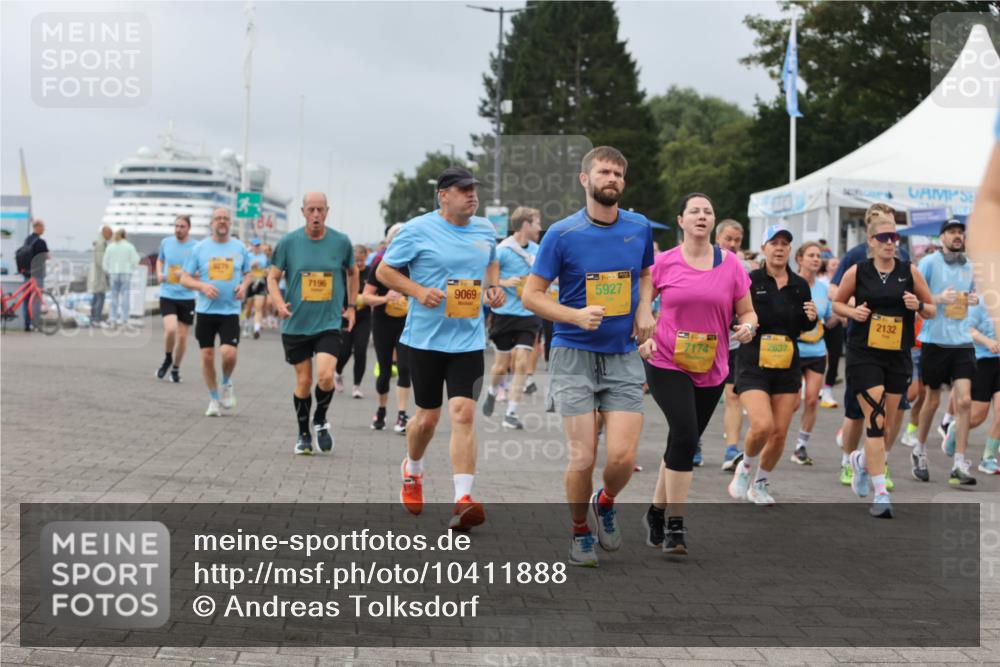 13.09.2026 - Kiel Lauf Andreas Tolksdorf http://msf.ph/oto/10411888 13.09.2026 10:02:18 Kiellinie 7196, 9069, 5927, 7174, 2637, 2132 meine-sportfotos.de