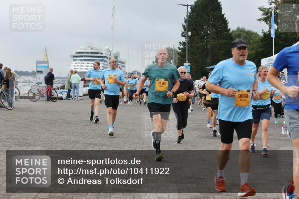 13.09.2026 - Kiel Lauf Andreas Tolksdorf http://msf.ph/oto/10411922 13.09.2026 10:02:19 Kiellinie 9272, 39, 7196, 6426, 9069, 7610 meine-sportfotos.de