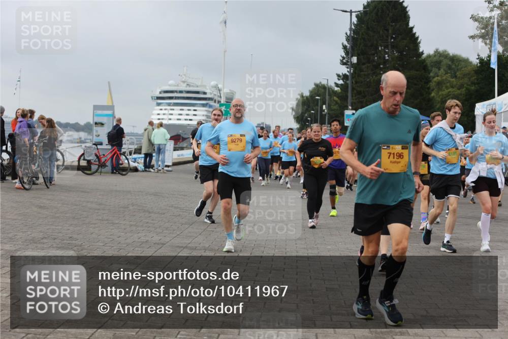 13.09.2026 - Kiel Lauf Andreas Tolksdorf http://msf.ph/oto/10411967 13.09.2026 10:02:20 Kiellinie 9279, 39, 7196, 4, 6185 meine-sportfotos.de