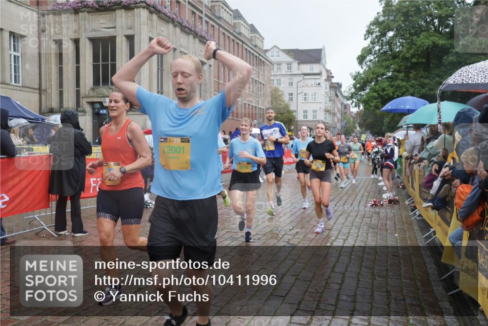 13.09.2026 - Kiel Lauf Yannick Fuchs http://msf.ph/oto/10411996 13.09.2026 10:43:12 Ziel 245, 534, 610, 1069, 1121, 1290, 1931, 2376, 2502, 2633, 2954, 3169, 3976, 4124, 4825, 5070, 5414, 5437, 6139, 6231, 6439, 6492, 6655, 6713, 8038, 8511, 9483, 9627, 9632, 10812, 10955, 11162, 11635, 11971, 12040, 12165, 12187, 12480, 12824, 1680, 1975, 2239, 2273, 2427, 2481, 2627, 2999, 3036, 3248, 3260, 3474, 3572, 3584, 4120, 5298, 5437, 5450, 5814, 5911, 5933, 5952, 6121, 6129, 6136, 6147, 6320, 6567, 6839, 7014, 7685, 7692, 485, 681, 1178, 2131, 2887 meine-sportfotos.de