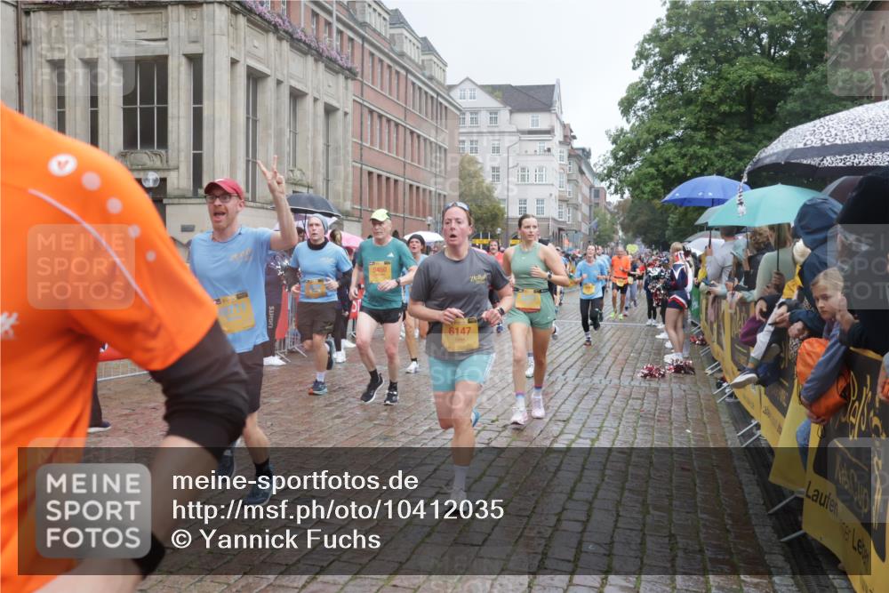 13.09.2026 - Kiel Lauf Yannick Fuchs http://msf.ph/oto/10412035 13.09.2026 10:43:15 Ziel 245, 534, 610, 1069, 1121, 1178, 1290, 1931, 2131, 2376, 2502, 2633, 2887, 2954, 3169, 3911, 3976, 4124, 4825, 5070, 5414, 5679, 6139, 6231, 6439, 6492, 6655, 6713, 7262, 8038, 8511, 8825, 9627, 9632, 10812, 10955, 11010, 11162, 11635, 11971, 12040, 12165, 12480, 12824, 1290, 1680, 1931, 1975, 2239, 2273, 2427, 2481, 2502, 2627, 2999, 3036, 3248, 3260, 3572, 3584, 4120, 4825, 5298, 5437, 5450, 5814, 5911, 5933, 6121, 6129, 6136, 6147, 6320, 6567, 6839, 7014, 7692, 485, 681 meine-sportfotos.de