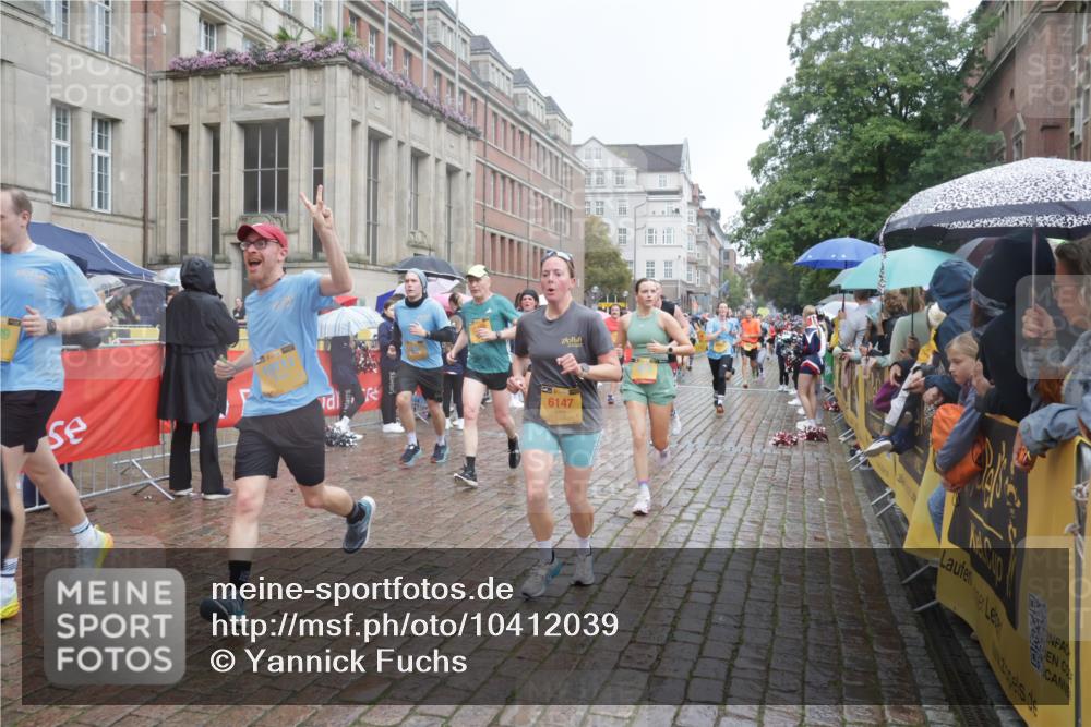 13.09.2026 - Kiel Lauf Yannick Fuchs http://msf.ph/oto/10412039 13.09.2026 10:43:16 Ziel 245, 485, 534, 610, 1069, 1121, 1178, 2131, 2376, 2633, 2887, 2954, 3169, 3911, 3976, 4124, 5070, 5414, 5679, 6139, 6231, 6439, 6492, 6655, 6713, 7262, 8038, 8511, 8825, 9632, 10812, 10955, 11010, 11162, 11566, 11635, 11971, 12040, 12165, 12824, 1290, 1680, 1931, 1975, 2239, 2273, 2427, 2481, 2502, 2627, 2999, 3248, 3260, 3572, 3584, 4120, 4825, 5298, 5437, 5450, 5814, 5911, 5933, 6121, 6129, 6136, 6147, 6320, 6567, 6839, 7692, 681 meine-sportfotos.de