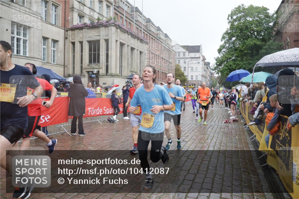 13.09.2026 - Kiel Lauf Yannick Fuchs http://msf.ph/oto/10412087 13.09.2026 10:43:19 Ziel 245, 485, 534, 610, 681, 1069, 1121, 1178, 1500, 1780, 2119, 2131, 2376, 2633, 2800, 2887, 2954, 3169, 3911, 4124, 4218, 4282, 4690, 5070, 5222, 5679, 6139, 6231, 6492, 6655, 6713, 7262, 8038, 8488, 8511, 8825, 8959, 9632, 10173, 10450, 10812, 10955, 11010, 11162, 11566, 11635, 12040, 12342, 12824, 1290, 1931, 1975, 2376, 2427, 2481, 2502, 2627, 2999, 3248, 3260, 3572, 3584, 3976, 4120, 4825, 5298, 5414, 5437, 5814, 5911, 5933, 6121, 6129, 6136, 6320, 6567, 7692 meine-sportfotos.de