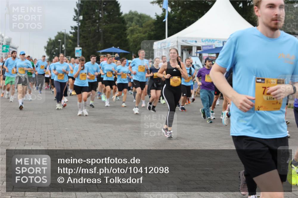 13.09.2026 - Kiel Lauf Andreas Tolksdorf http://msf.ph/oto/10412098 13.09.2026 10:02:25 Kiellinie 6712, 8555, 39 meine-sportfotos.de