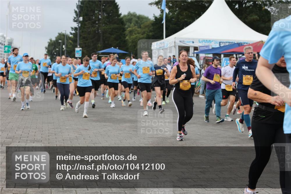 13.09.2026 - Kiel Lauf Andreas Tolksdorf http://msf.ph/oto/10412100 13.09.2026 10:02:25 Kiellinie 3061, 6712, 8555, 12377, 7757 meine-sportfotos.de