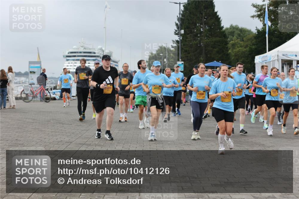 13.09.2026 - Kiel Lauf Andreas Tolksdorf http://msf.ph/oto/10412126 13.09.2026 10:02:27 Kiellinie 1016, 1486, 8910, 1527, 1526, 5406, 61 meine-sportfotos.de