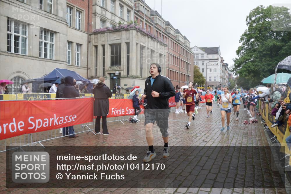 13.09.2026 - Kiel Lauf Yannick Fuchs http://msf.ph/oto/10412170 13.09.2026 10:43:24 Ziel 245, 485, 534, 681, 1069, 1178, 1500, 1720, 1780, 2119, 2131, 2680, 2800, 2887, 3132, 3911, 4124, 4218, 4282, 4690, 4718, 5222, 5679, 5715, 5848, 6079, 6231, 6422, 6492, 6536, 6655, 7199, 7262, 8038, 8488, 8511, 8825, 8952, 8959, 10173, 10450, 11010, 11162, 11566, 11635, 12040, 12342, 12544, 12779, 245, 610, 1121, 1290, 1931, 2376, 2427, 2481, 2502, 2627, 2633, 2954, 2999, 3169, 3248, 3260, 3572, 3976, 4120, 4825, 5070, 5298, 5414, 5437, 5814, 6121, 6129, 6136, 6139, 6492 meine-sportfotos.de