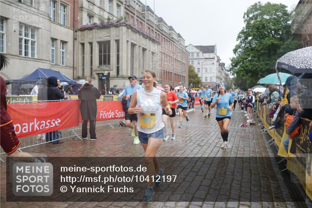 13.09.2026 - Kiel Lauf Yannick Fuchs http://msf.ph/oto/10412197 13.09.2026 10:43:26 Ziel 485, 681, 1178, 1500, 1720, 1780, 2119, 2131, 2680, 2800, 2887, 3132, 3911, 4218, 4282, 4690, 4718, 5222, 5679, 5715, 5848, 6079, 6422, 6536, 6655, 7199, 7262, 8038, 8488, 8825, 8952, 8959, 10173, 10450, 11010, 11162, 11566, 12342, 12544, 12778, 12779, 245, 534, 610, 1069, 1121, 1290, 1931, 2376, 2427, 2481, 2502, 2627, 2633, 2954, 2999, 3169, 3248, 3572, 3976, 4120, 4124, 4825, 5070, 5298, 5414, 5437, 5814, 6121, 6139, 6231, 6492 meine-sportfotos.de
