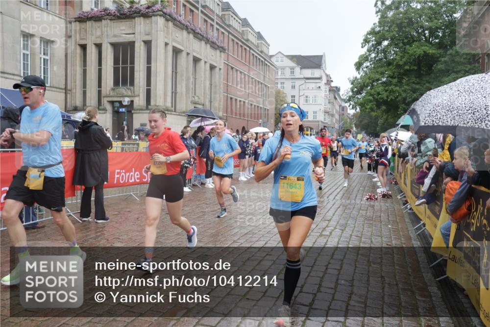 13.09.2026 - Kiel Lauf Yannick Fuchs http://msf.ph/oto/10412214 13.09.2026 10:43:26 Ziel 485, 681, 1178, 1500, 1720, 1780, 2119, 2131, 2680, 2800, 2887, 3132, 3911, 4218, 4282, 4690, 4718, 5222, 5679, 5715, 5848, 6079, 6422, 6536, 6655, 7199, 7262, 8038, 8488, 8825, 8952, 8959, 10173, 10450, 11010, 11162, 11566, 12342, 12544, 12778, 12779, 245, 534, 610, 1069, 1121, 1290, 1931, 2376, 2427, 2481, 2502, 2627, 2633, 2954, 2999, 3169, 3248, 3572, 3976, 4120, 4124, 4825, 5070, 5298, 5414, 5437, 5814, 6121, 6139, 6231, 6492 meine-sportfotos.de