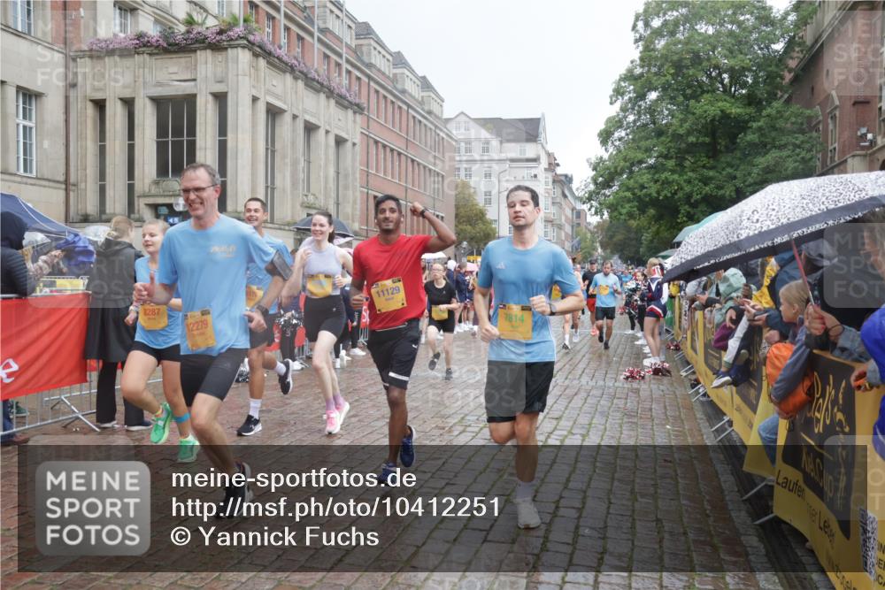13.09.2026 - Kiel Lauf Yannick Fuchs http://msf.ph/oto/10412251 13.09.2026 10:43:29 Ziel 485, 681, 1178, 1500, 1536, 1720, 1780, 2119, 2131, 2680, 2800, 3123, 3132, 4143, 4218, 4282, 4493, 4690, 4718, 5222, 5715, 5848, 6079, 6422, 6536, 7199, 7262, 8488, 8825, 8952, 8959, 9823, 10173, 10450, 11067, 11566, 11774, 12342, 12544, 12778, 12779, 245, 534, 610, 1069, 1121, 1178, 1290, 1931, 2376, 2427, 2481, 2502, 2627, 2633, 2887, 2954, 3169, 3248, 3572, 3911, 3976, 4124, 4825, 5070, 5298, 5414, 5437, 5679, 6121, 6139, 6231, 6492, 6655 meine-sportfotos.de
