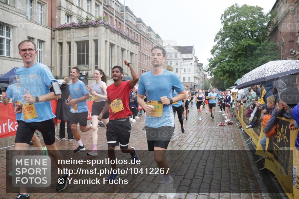 13.09.2026 - Kiel Lauf Yannick Fuchs http://msf.ph/oto/10412267 13.09.2026 10:43:29 Ziel 485, 681, 1178, 1500, 1536, 1720, 1780, 2119, 2131, 2680, 2800, 3123, 3132, 4143, 4218, 4282, 4493, 4690, 4718, 5222, 5715, 5848, 6079, 6422, 6536, 7199, 7262, 8488, 8825, 8952, 8959, 9823, 10173, 10450, 11067, 11566, 11774, 12342, 12544, 12778, 12779, 245, 534, 610, 1069, 1121, 1178, 1290, 1931, 2376, 2427, 2481, 2502, 2627, 2633, 2887, 2954, 3169, 3248, 3572, 3911, 3976, 4124, 4825, 5070, 5298, 5414, 5437, 5679, 6121, 6139, 6231, 6492, 6655 meine-sportfotos.de