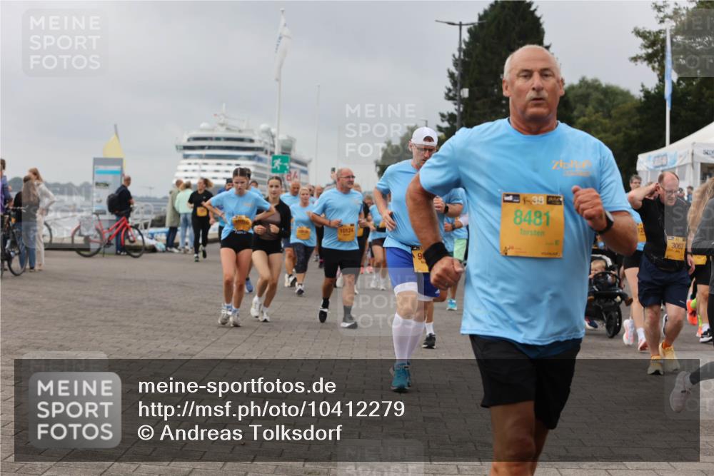 13.09.2026 - Kiel Lauf Andreas Tolksdorf http://msf.ph/oto/10412279 13.09.2026 10:02:40 Kiellinie 10124, 9, 38, 8481, 12, 3063 meine-sportfotos.de