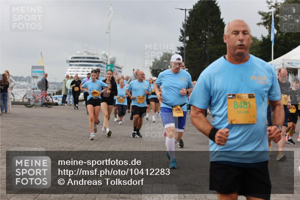 13.09.2026 - Kiel Lauf Andreas Tolksdorf http://msf.ph/oto/10412283 13.09.2026 10:02:40 Kiellinie 10116, 10124, 9663, 39, 8481, 3063 meine-sportfotos.de