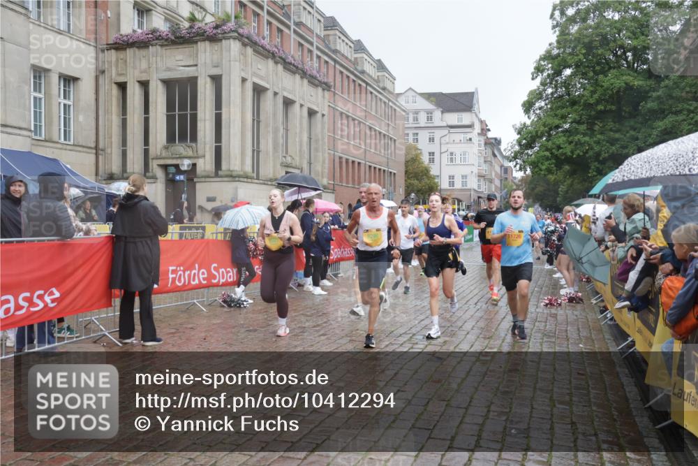 13.09.2026 - Kiel Lauf Yannick Fuchs http://msf.ph/oto/10412294 13.09.2026 10:43:31 Ziel 485, 681, 1500, 1536, 1720, 1780, 2119, 2317, 2680, 2800, 3123, 3132, 4143, 4218, 4282, 4493, 4541, 4690, 4718, 4941, 5127, 5222, 5715, 5848, 6079, 6422, 6536, 7199, 8488, 8952, 8959, 9823, 10173, 10247, 10450, 11067, 11566, 11774, 12342, 12544, 12778, 12779, 245, 485, 534, 610, 1069, 1121, 1178, 1290, 1931, 2131, 2376, 2427, 2481, 2502, 2627, 2633, 2887, 2954, 3169, 3248, 3572, 3911, 3976, 4124, 4825, 5070, 5298, 5414, 5437, 5679, 6121, 6139, 6231, 6492, 6655 meine-sportfotos.de