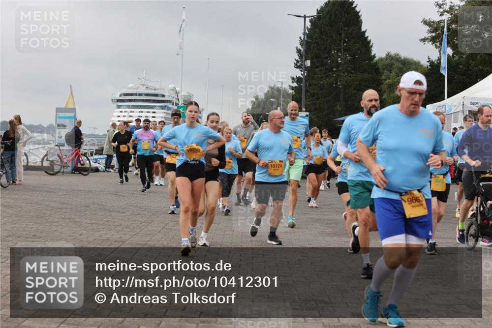 13.09.2026 - Kiel Lauf Andreas Tolksdorf http://msf.ph/oto/10412301 13.09.2026 10:02:42 Kiellinie 1094, 10116, 10124, 326, 9663, 9955 meine-sportfotos.de