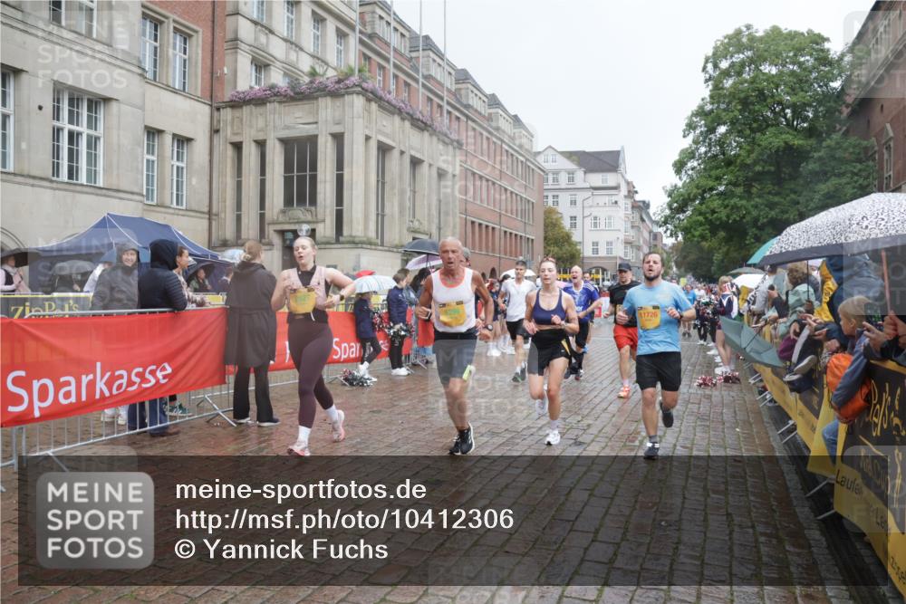 13.09.2026 - Kiel Lauf Yannick Fuchs http://msf.ph/oto/10412306 13.09.2026 10:43:32 Ziel 681, 1500, 1536, 1720, 1780, 2119, 2317, 2680, 2800, 3123, 3132, 4143, 4218, 4282, 4493, 4541, 4690, 4718, 4941, 5127, 5222, 5715, 5848, 6079, 6422, 6536, 6716, 7199, 8488, 8952, 8959, 9823, 10173, 10247, 10450, 11067, 11774, 12342, 12544, 12778, 12779, 245, 485, 534, 610, 1069, 1121, 1178, 1290, 1931, 2119, 2131, 2376, 2427, 2481, 2502, 2627, 2633, 2887, 2954, 3169, 3248, 3572, 3911, 3976, 4124, 4218, 4282, 4825, 5070, 5298, 5414, 5437, 5679, 6121, 6139, 6231, 6492, 6655 meine-sportfotos.de