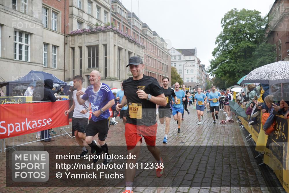 13.09.2026 - Kiel Lauf Yannick Fuchs http://msf.ph/oto/10412338 13.09.2026 10:43:34 Ziel 681, 1500, 1536, 1720, 1780, 2317, 2680, 2800, 3123, 3132, 4143, 4493, 4541, 4718, 4850, 4941, 5127, 5715, 5848, 6079, 6422, 6536, 6716, 7199, 8952, 9337, 9823, 10173, 10247, 11067, 11774, 12342, 12544, 12778, 12779, 245, 485, 534, 610, 681, 1069, 1121, 1178, 1290, 1500, 1780, 1931, 2119, 2131, 2376, 2427, 2481, 2502, 2633, 2800, 2887, 2954, 3169, 3248, 3911, 3976, 4124, 4218, 4282, 4690, 4825, 5070, 5222, 5414, 5437, 5679, 6121, 6139, 6231, 6492, 6655, 1977, 5437 meine-sportfotos.de