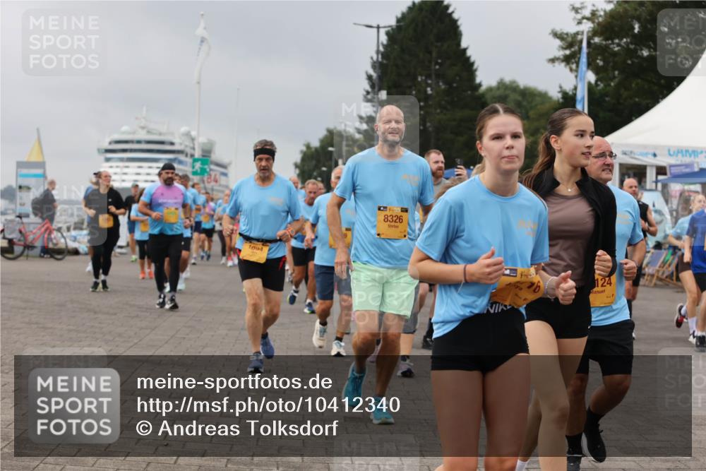 13.09.2026 - Kiel Lauf Andreas Tolksdorf http://msf.ph/oto/10412340 13.09.2026 10:02:44 Kiellinie 1094, 4, 39, 8326, 124 meine-sportfotos.de