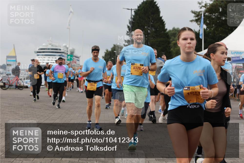 13.09.2026 - Kiel Lauf Andreas Tolksdorf http://msf.ph/oto/10412343 13.09.2026 10:02:44 Kiellinie 1094, 38, 8326 meine-sportfotos.de