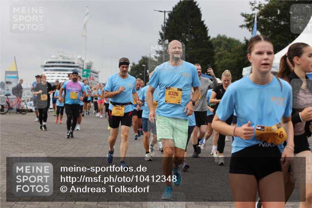 13.09.2026 - Kiel Lauf Andreas Tolksdorf http://msf.ph/oto/10412348 13.09.2026 10:02:45 Kiellinie 1094, 359, 8326 meine-sportfotos.de