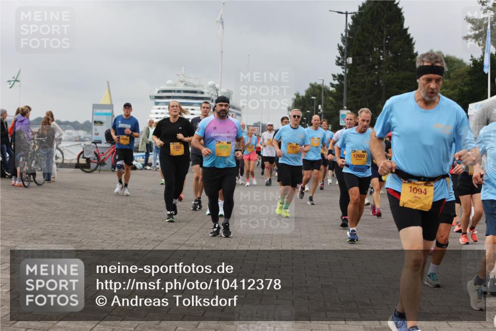 13.09.2026 - Kiel Lauf Andreas Tolksdorf http://msf.ph/oto/10412378 13.09.2026 10:02:46 Kiellinie 1929, 1347, 6409, 1567, 12669, 1094 meine-sportfotos.de