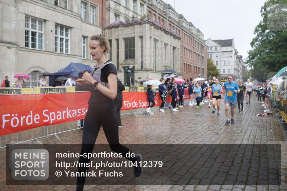 13.09.2026 - Kiel Lauf Yannick Fuchs http://msf.ph/oto/10412379 13.09.2026 10:43:37 Ziel 149, 1536, 1720, 2317, 3123, 4143, 4493, 4541, 4850, 4941, 5059, 5127, 5419, 5848, 6079, 6368, 6716, 7351, 8037, 8952, 9281, 9337, 9823, 10247, 10683, 11067, 11774, 12544, 12763, 12778, 12779, 245, 485, 534, 610, 681, 1069, 1121, 1178, 1290, 1500, 1780, 1931, 2119, 2131, 2376, 2502, 2633, 2680, 2800, 2887, 2954, 3132, 3169, 3911, 3976, 4124, 4218, 4282, 4690, 4718, 4825, 5070, 5222, 5414, 5437, 5679, 5715, 5848, 6079, 6139, 6231, 6422, 6492, 6536, 6655, 1977, 5437 meine-sportfotos.de