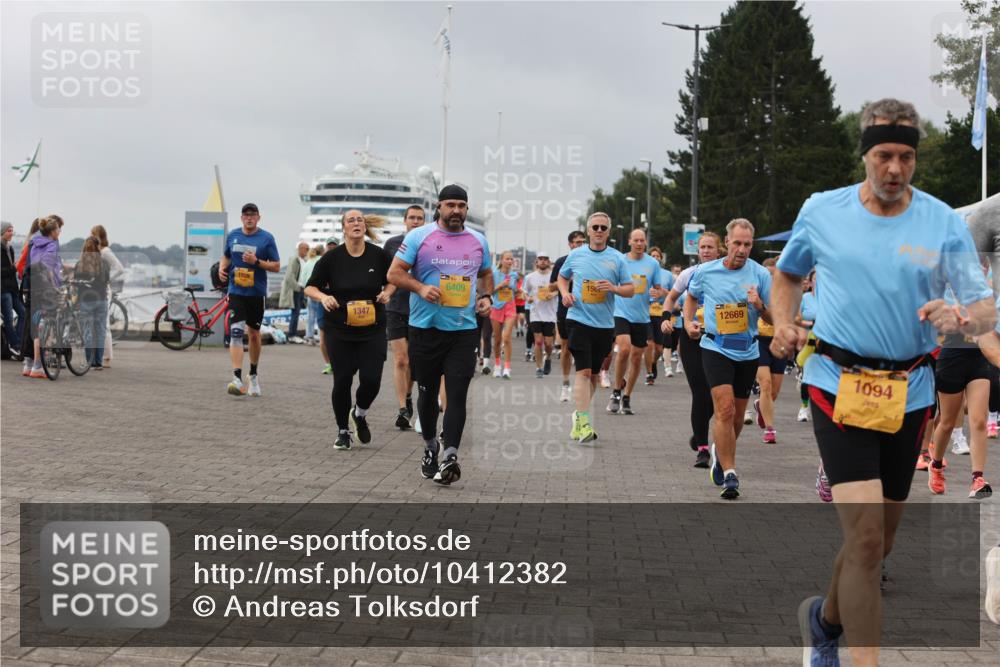 13.09.2026 - Kiel Lauf Andreas Tolksdorf http://msf.ph/oto/10412382 13.09.2026 10:02:47 Kiellinie 1929, 1347, 6409, 1567, 12669, 1094 meine-sportfotos.de