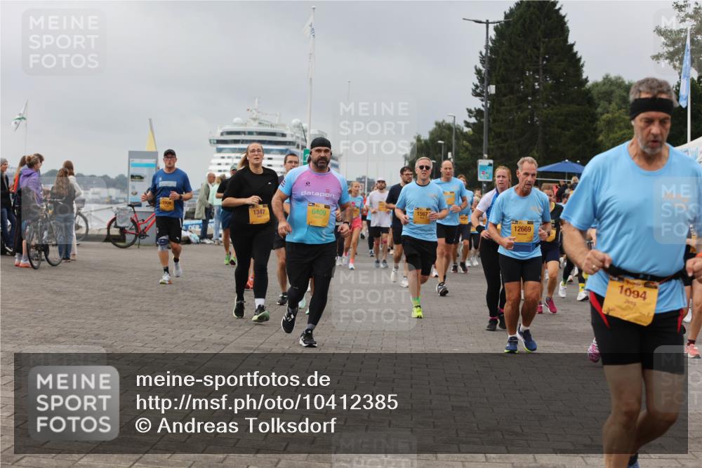 13.09.2026 - Kiel Lauf Andreas Tolksdorf http://msf.ph/oto/10412385 13.09.2026 10:02:47 Kiellinie 1929, 1347, 1567, 6409, 12669, 1094 meine-sportfotos.de