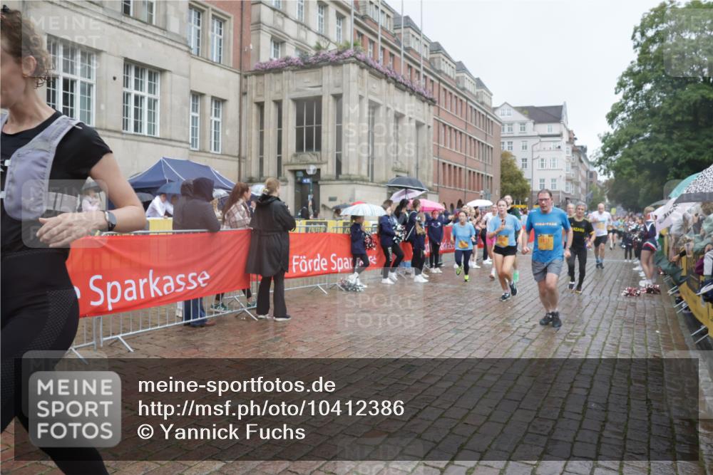 13.09.2026 - Kiel Lauf Yannick Fuchs http://msf.ph/oto/10412386 13.09.2026 10:43:37 Ziel 149, 1536, 1720, 2317, 3123, 4143, 4493, 4541, 4850, 4941, 5059, 5127, 5419, 5848, 6079, 6368, 6716, 7351, 8037, 8952, 9281, 9337, 9823, 10247, 10683, 11067, 11774, 12544, 12763, 12778, 12779, 245, 485, 534, 610, 681, 1069, 1121, 1178, 1290, 1500, 1780, 1931, 2119, 2131, 2376, 2502, 2633, 2680, 2800, 2887, 2954, 3132, 3169, 3911, 3976, 4124, 4218, 4282, 4690, 4718, 4825, 5070, 5222, 5414, 5437, 5679, 5715, 5848, 6079, 6139, 6231, 6422, 6492, 6536, 6655, 1977, 5437 meine-sportfotos.de