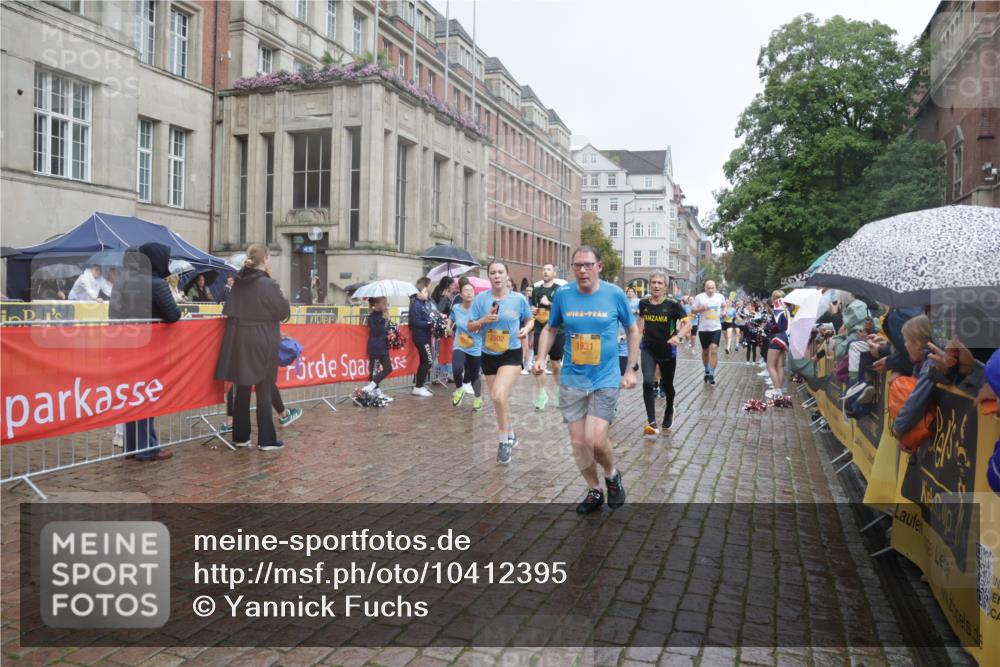 13.09.2026 - Kiel Lauf Yannick Fuchs http://msf.ph/oto/10412395 13.09.2026 10:43:38 Ziel 149, 1536, 1720, 2317, 3123, 4143, 4493, 4541, 4850, 4941, 5059, 5127, 5419, 6368, 6716, 7351, 8037, 8952, 9281, 9337, 9823, 10247, 10683, 11067, 11774, 12544, 12763, 12778, 12779, 245, 485, 534, 610, 681, 1069, 1121, 1178, 1290, 1500, 1780, 1931, 2119, 2131, 2376, 2502, 2633, 2680, 2800, 2887, 2954, 3132, 3169, 3911, 3976, 4124, 4218, 4282, 4690, 4718, 4825, 5070, 5222, 5414, 5679, 5715, 5848, 6079, 6139, 6231, 6422, 6492, 6536, 6655, 1977, 5437 meine-sportfotos.de
