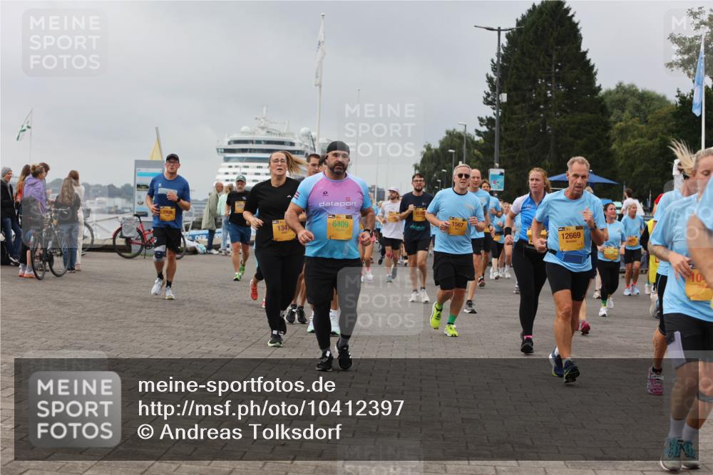 13.09.2026 - Kiel Lauf Andreas Tolksdorf http://msf.ph/oto/10412397 13.09.2026 10:02:47 Kiellinie 1929, 17, 134, 6409, 1567, 12669 meine-sportfotos.de